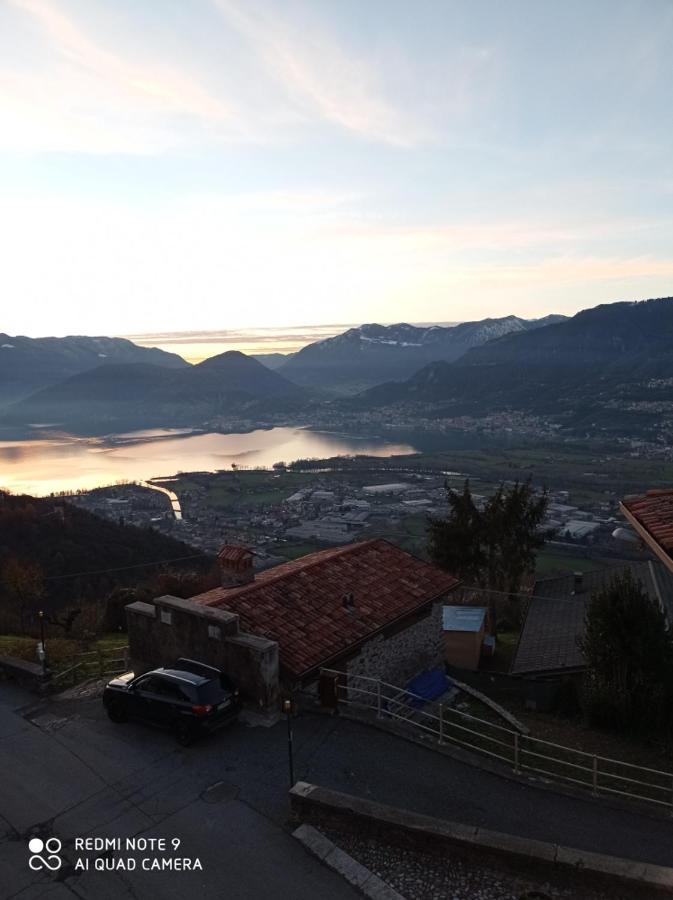 Casa Delle Api Apartment Pisogne Luaran gambar