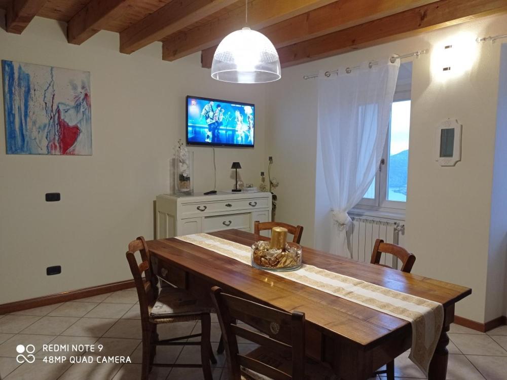 Casa Delle Api Apartment Pisogne Luaran gambar