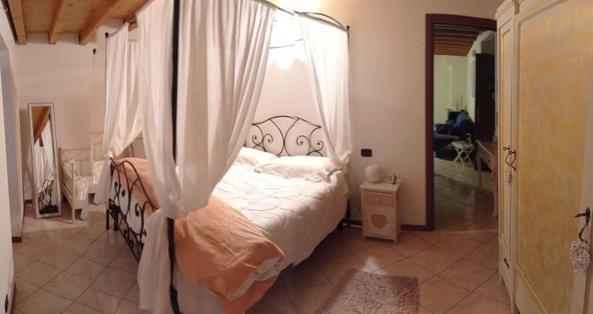 Casa Delle Api Apartment Pisogne Luaran gambar